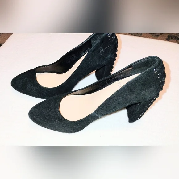 Vince Camuto VC-Dallan Black True Suede Pumps Womens 8.M‎ Block Threaded Heel - Picture 5 of 6